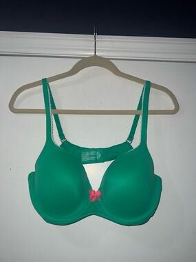 Victoria's Secret Green T-Shirt Bra with Pink Bow Accent